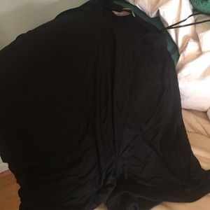 H&M stretchy short sleeved shirt